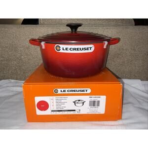 NEW NIB LE CREUSET CERISE RED CAST IRON ROUND CASSEROLE 4.5 QT